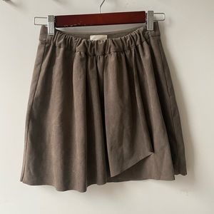 Wilfred free vegan suede elastic waist skirt (Size XS)